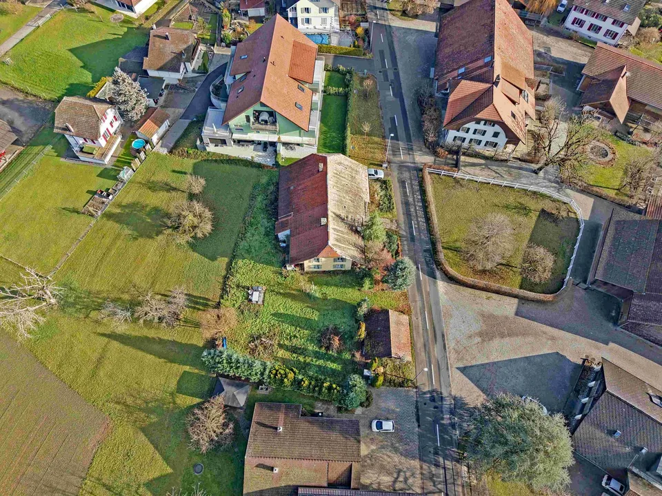 Vista libera sull'Aare e sul Giura - finalmente un terreno edificabile con più possibilità e potenziale da rischi e prescrizioni