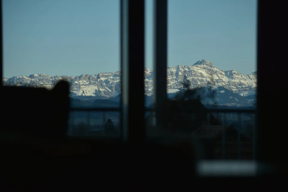 Land-Penthouse mit traumhafter Aussicht trifft auf exklusiven Innenausbau