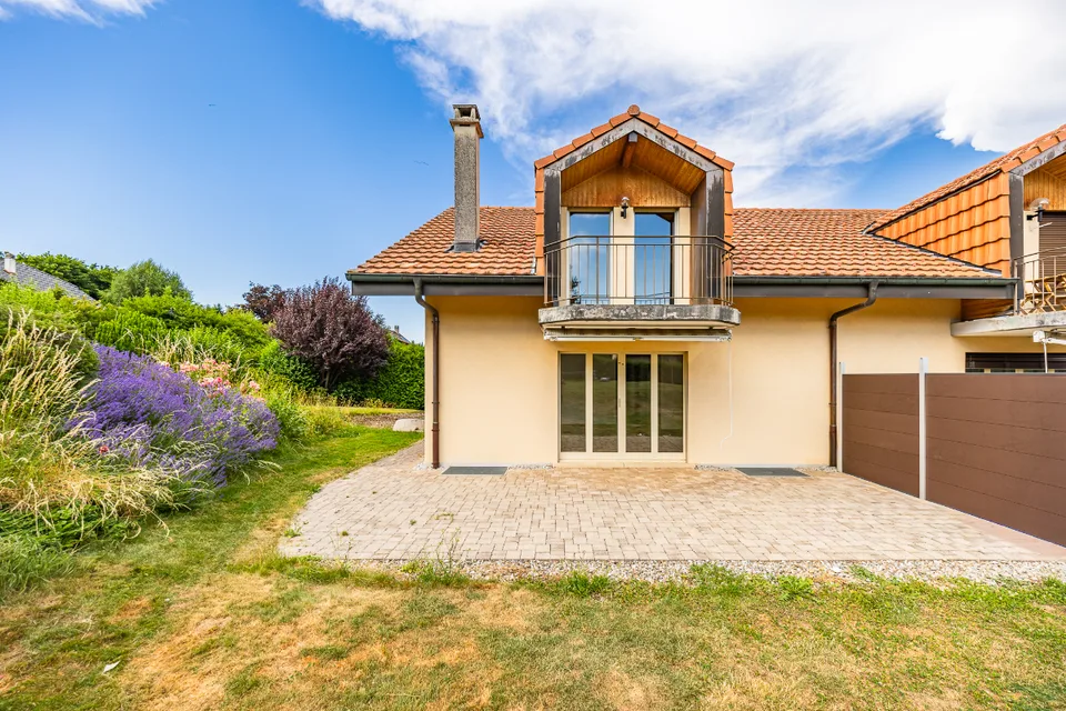 Oggetto raro a Bulle: Casa a schiera con 4½ stanze e garage