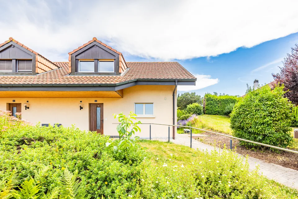 Oggetto raro a Bulle: Casa a schiera con 4½ stanze e garage