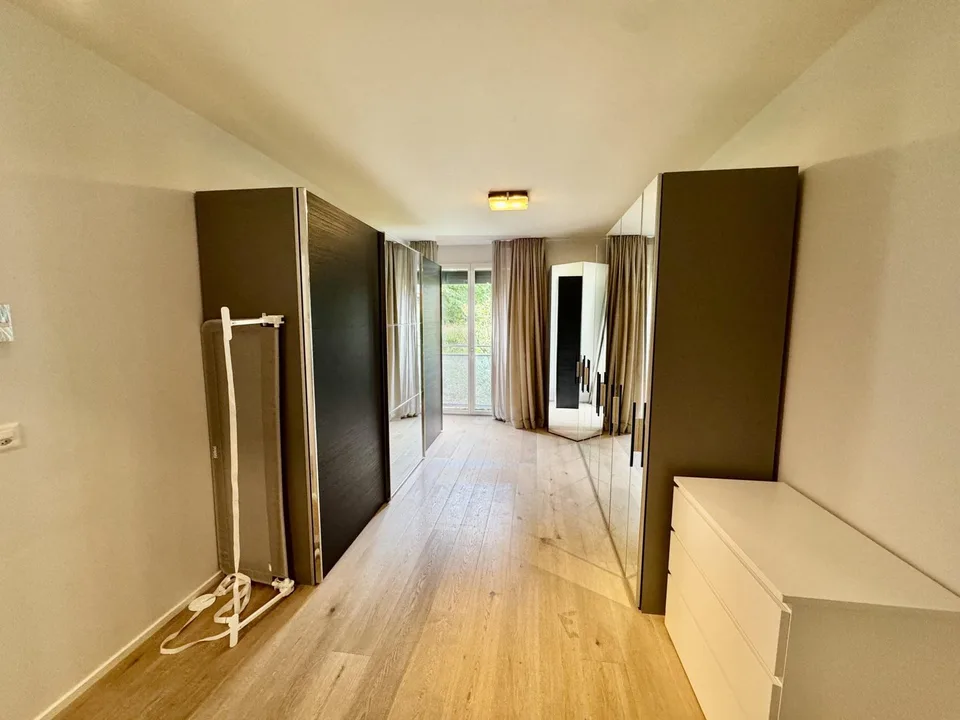 Schönes Souterrain-Gartenapartment in Cologny