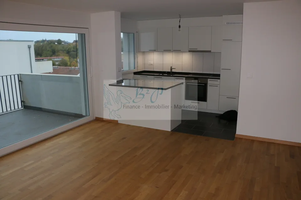 Appartement de 4.5 pièces au 5ème étage avec vue dégagée.