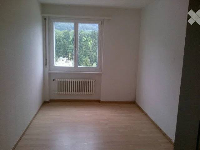 Zu vermieten 3,5-4,5 Zi. helles, renoviertes Badezimmer und Küche mit Balkon