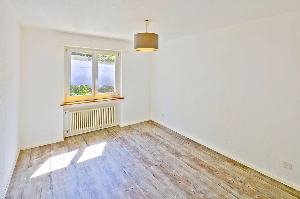 Zweifamilienhaus – erhöhte Lage, Weitblick, Seesicht – Foto 11 von 18