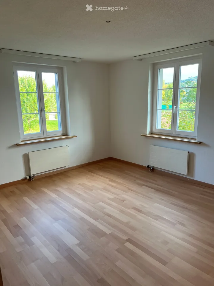 Charmante 5.5-Zimmer-Duplex-Wohnung mit Kamin und Balkon zentrumsnah in Gossau