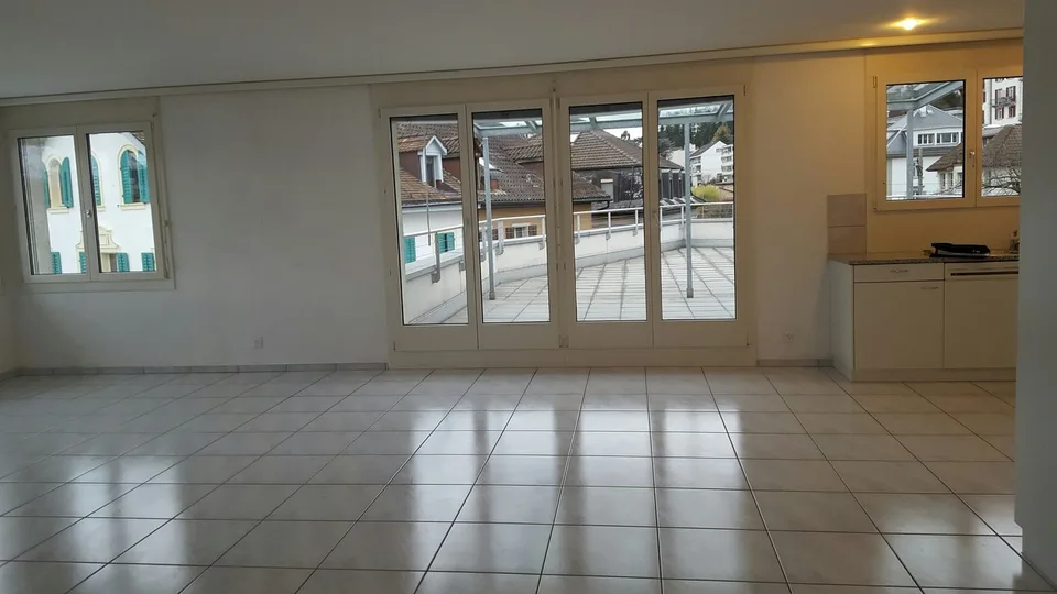 Ottimo appartamento mansardato nel cuore della città di Lucerna in affitto