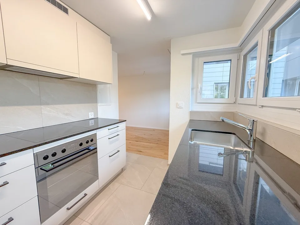 Appartement moderne 4.5 pièces dans une propriété entièrement rénovée – date de prise de possession la plus précoce le 1er décembre 2026