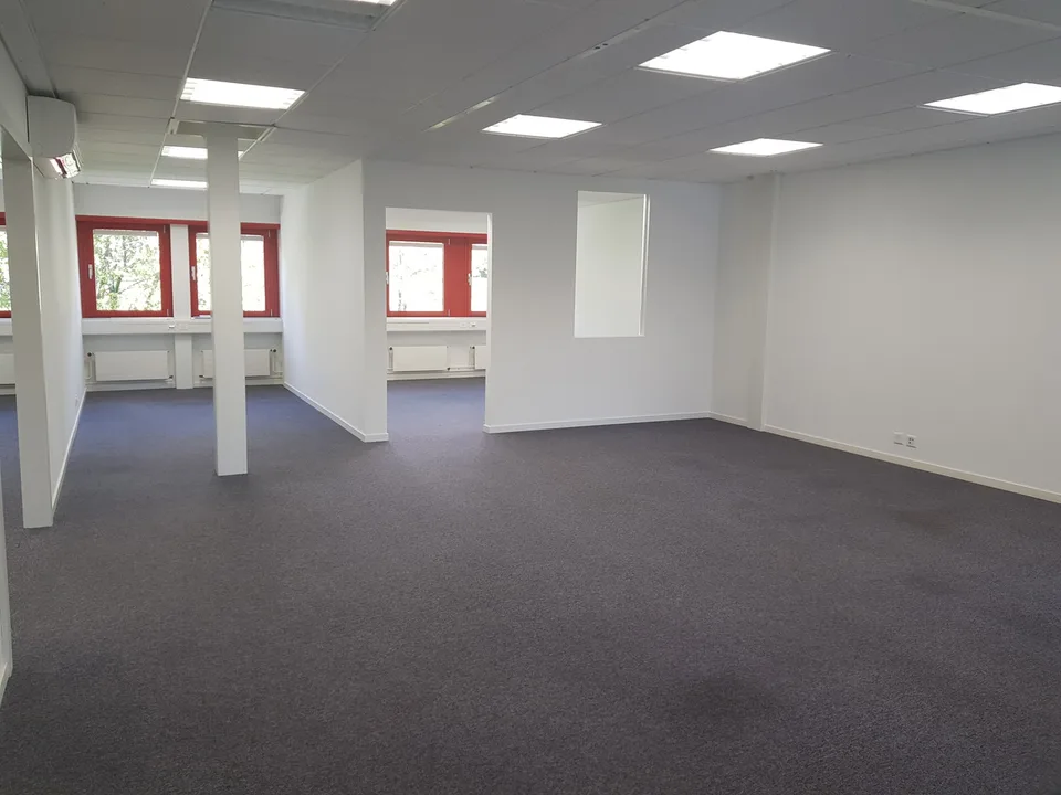 Office 138m² + storage 8m² in excellent condition - Available immediately – photo 6 of 6