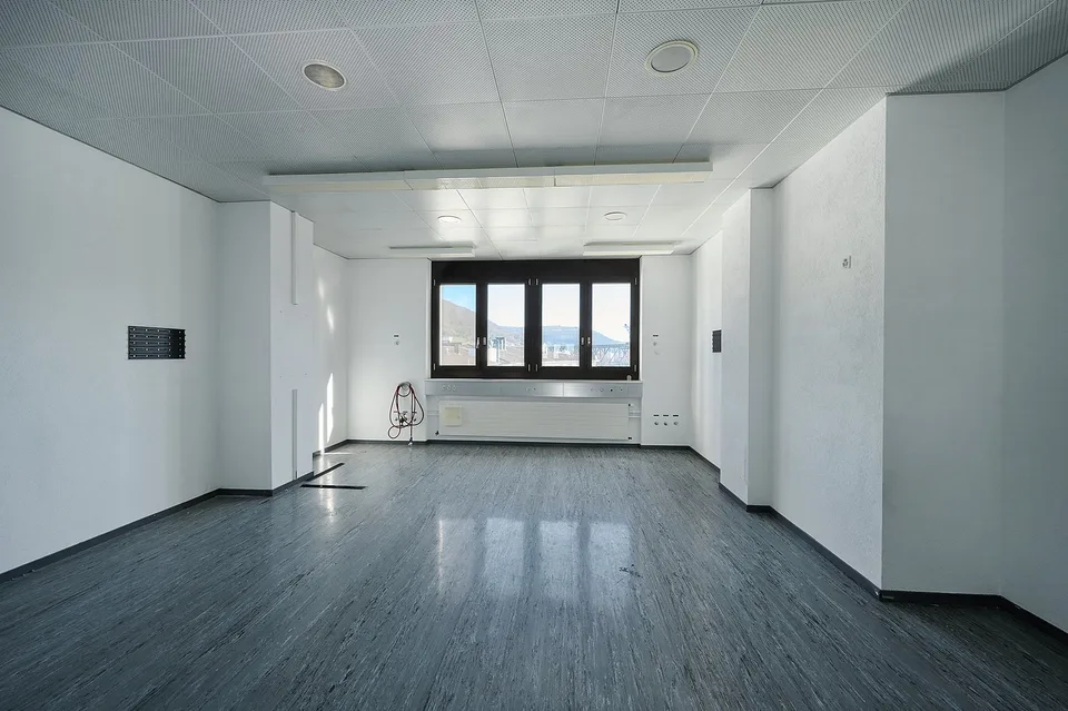 HafenWerk Birsfelden – Werkstatt / Gewerbe