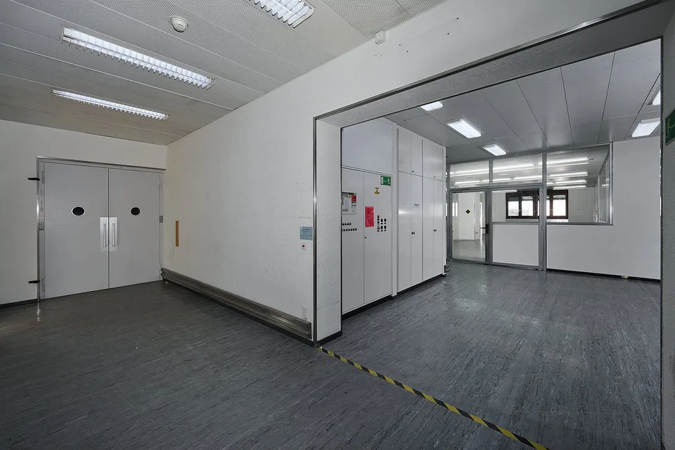 HafenWerk Birsfelden – Werkstatt / Gewerbe