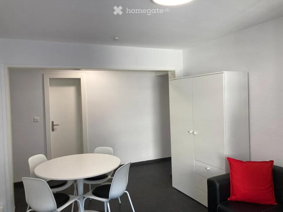 Charmanter 2.5-Zimmer-Wohnung mit Möbeln und Balkon in Montreux