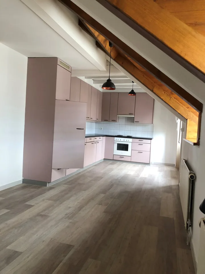 Charmanter Duplex mit 3,5 Zimmern in der Nähe aller Annehmlichkeiten – Foto 6 von 11