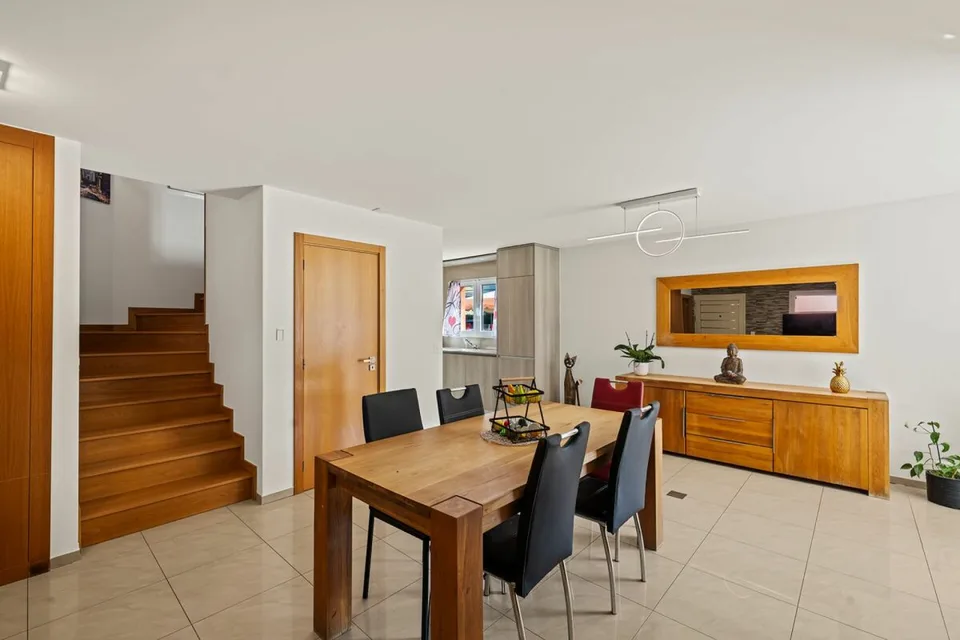 Villa incantevole 4 locali ½ di 130 m2 a Vétroz su un terreno di 463 m2