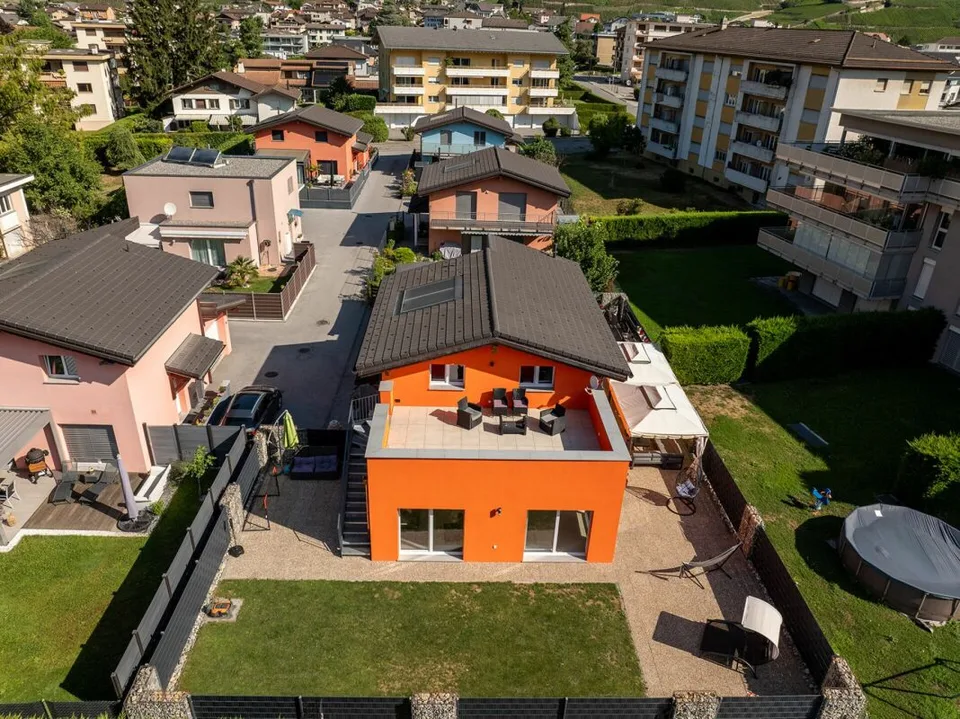 Villa incantevole 4 locali ½ di 130 m2 a Vétroz su un terreno di 463 m2