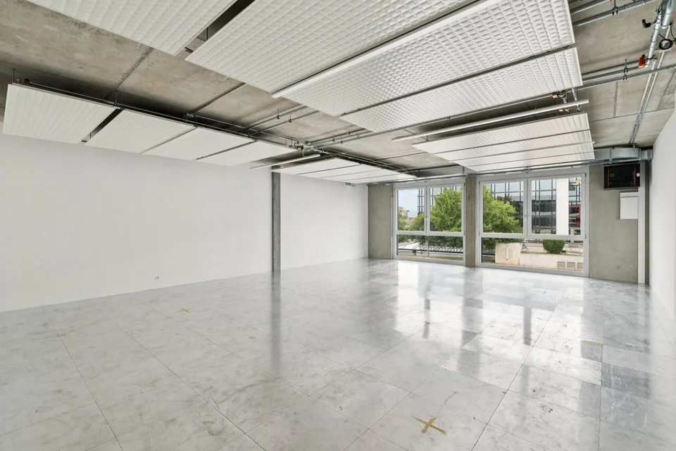 SPARK - 83,8 m2 - Atelier Plug & Play in Gland
