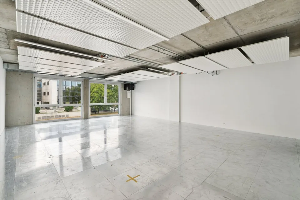 SPARK - 83,8 m2 - Atelier Plug & Play in Gland