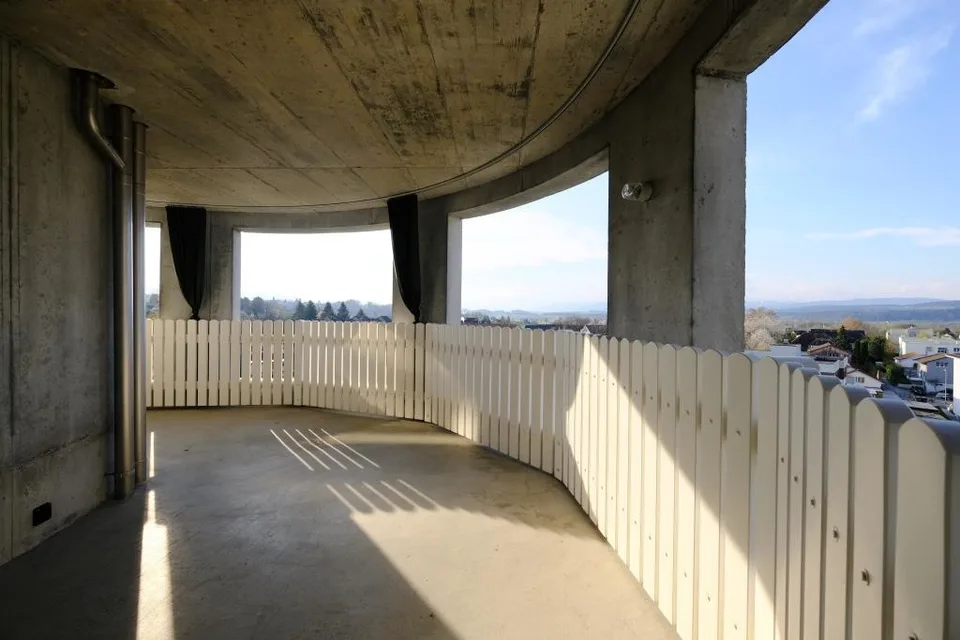 Appartamento 5.5 locali nella torre Herzog & De Meuron nel parco Zellweger