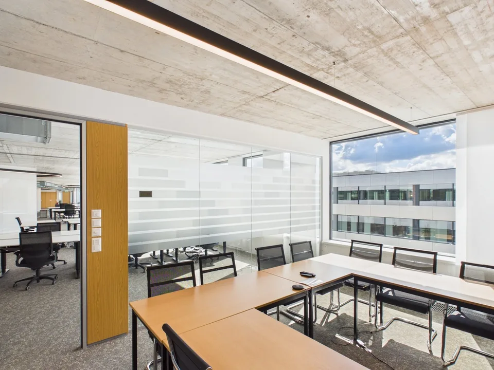 Rénovation complète et meublé au 5e étage — à partir de 358 m² - bureau haut de gamme entièrement rénové disponible immédiatement – photo 22 sur 30