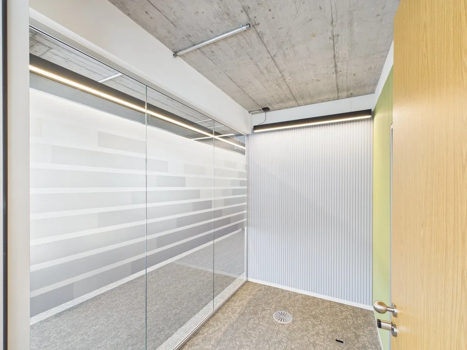 Rénovation complète et meublé au 5e étage — à partir de 358 m² - bureau haut de gamme entièrement rénové disponible immédiatement – photo 19 sur 30