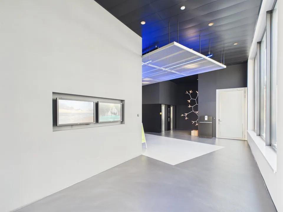 Ristrutturazione completa e arredato al 5° piano — da 358 m² - ufficio di alta gamma completamente ristrutturato disponibile immediatamente