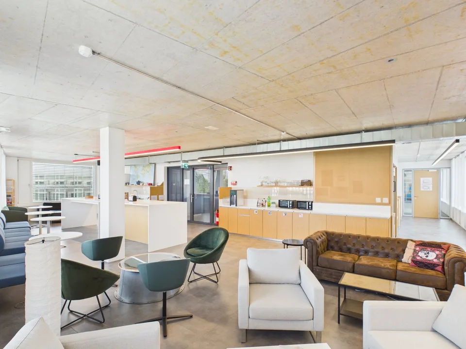 Rénovation complète et meublé au 5e étage — à partir de 358 m² - bureau haut de gamme entièrement rénové disponible immédiatement – photo 26 sur 30