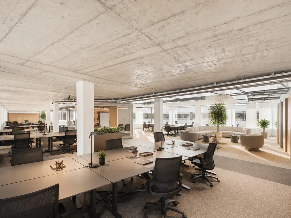 Rénovation complète et meublé au 5e étage — à partir de 358 m² - bureau haut de gamme entièrement rénové disponible immédiatement – photo 9 sur 30