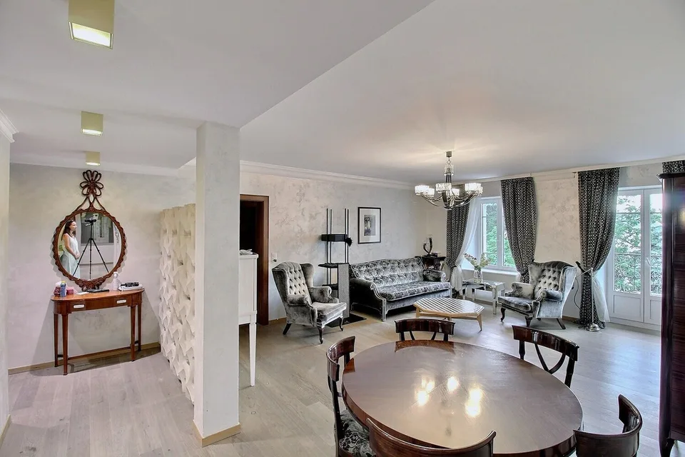 4002. Appartement moderne au centre de Montreux, vue lac