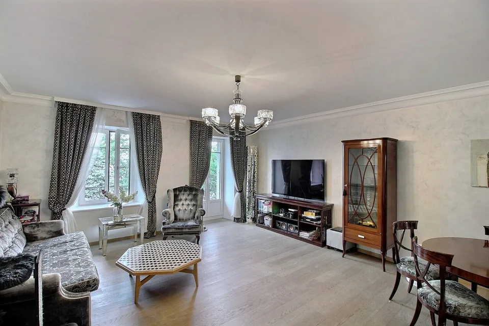 4002. Appartement moderne au centre de Montreux, vue lac