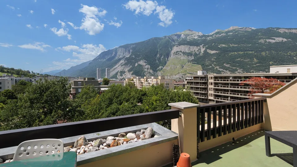 Schöne 5.5-Zimmer-Wohnung im obersten Stock an zentraler Lage in Chur