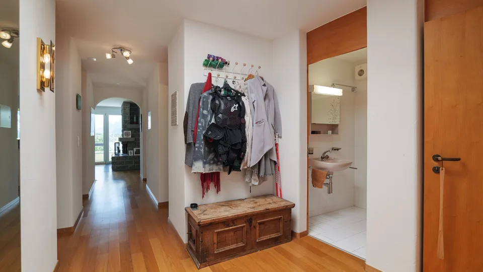 Bel appartement 5.5 pièces au dernier étage dans un emplacement central à Coire