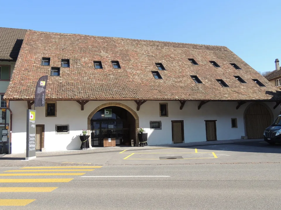 Gemeinsames Arbeiten / Wohnen unter einem Dach in Hölstein