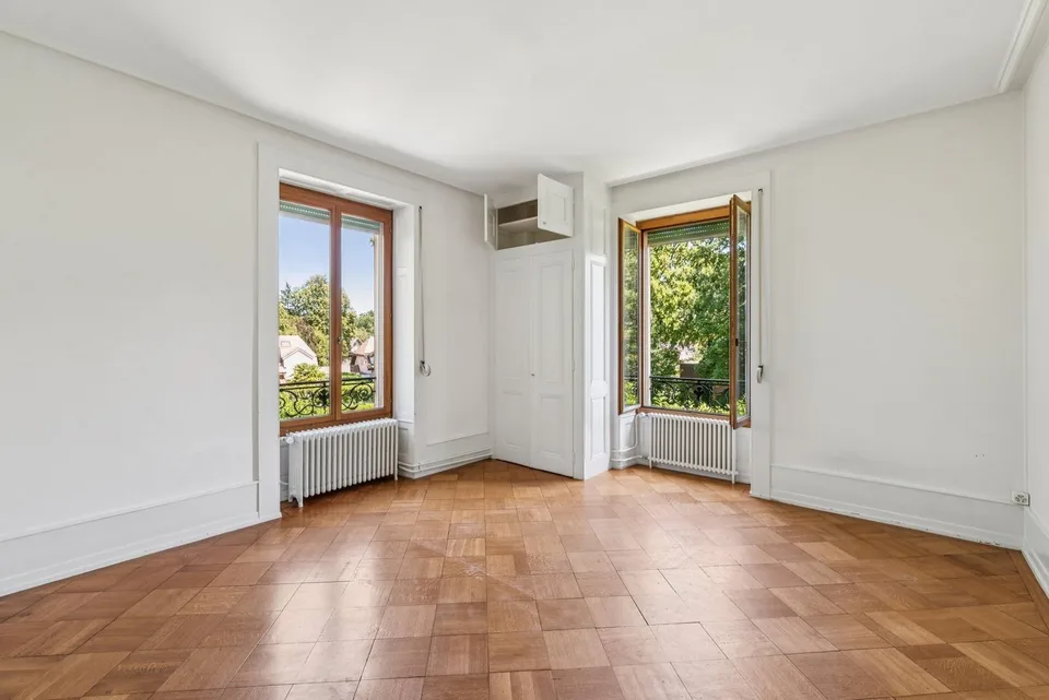Appartamento di carattere al 1° piano di una Casa Padronale