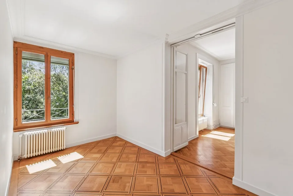 Appartamento di carattere al 1° piano di una Casa Padronale