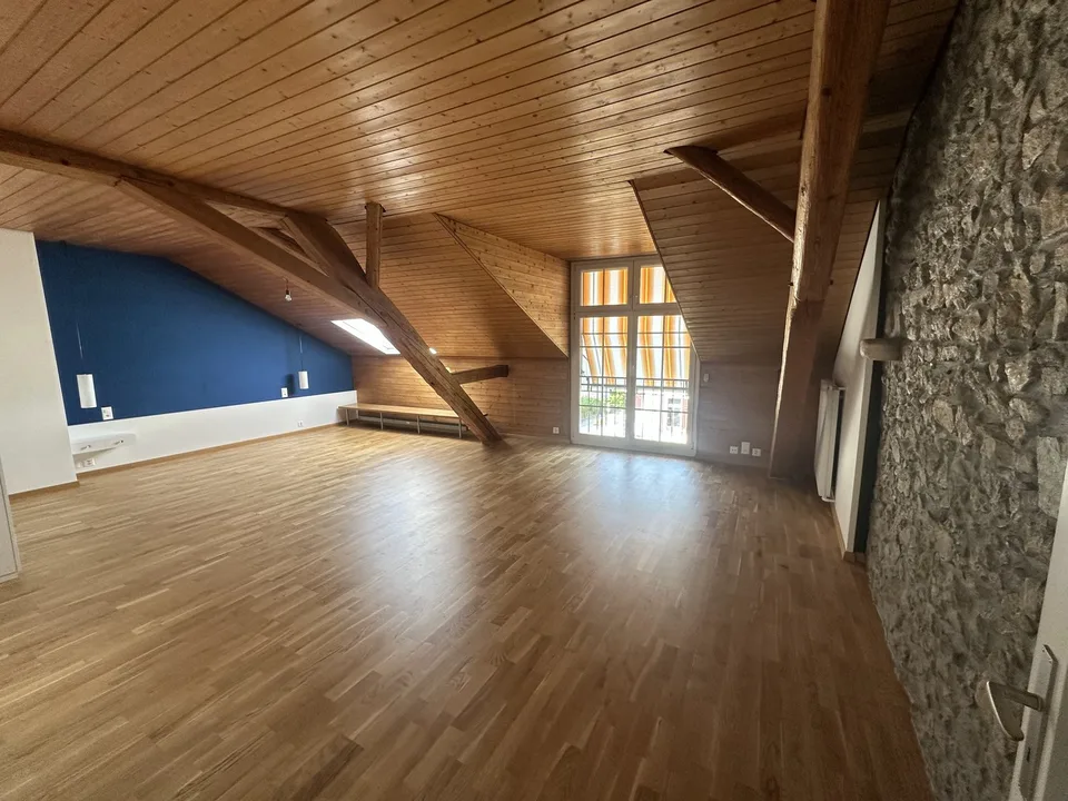 Charmante 4.5-Zimmerwohnung Duplex im Herzen von Nidau – Foto 6 von 11