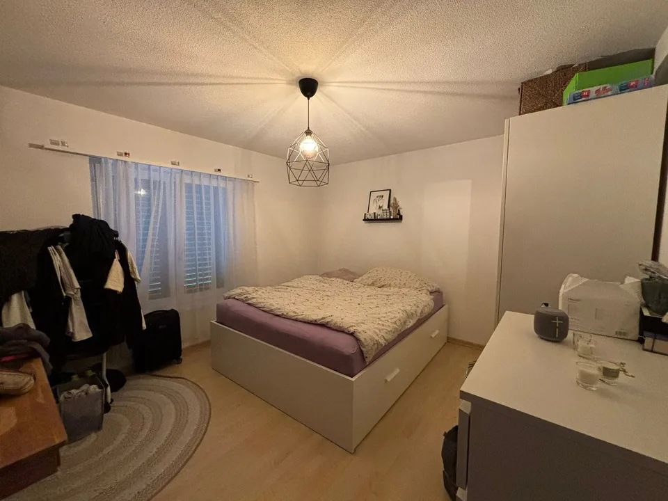 Helle 2.0-Zimmerwohnung mit Erker