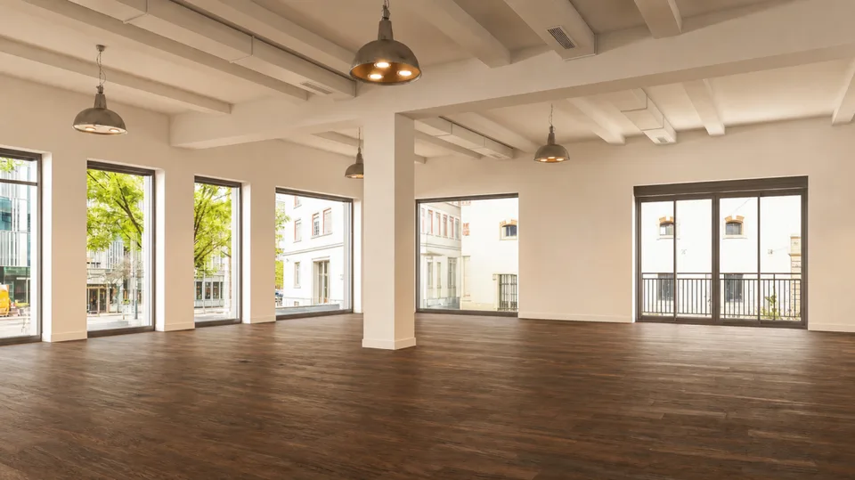 Surface commerciale stratégique au centre du Flon - 126m2