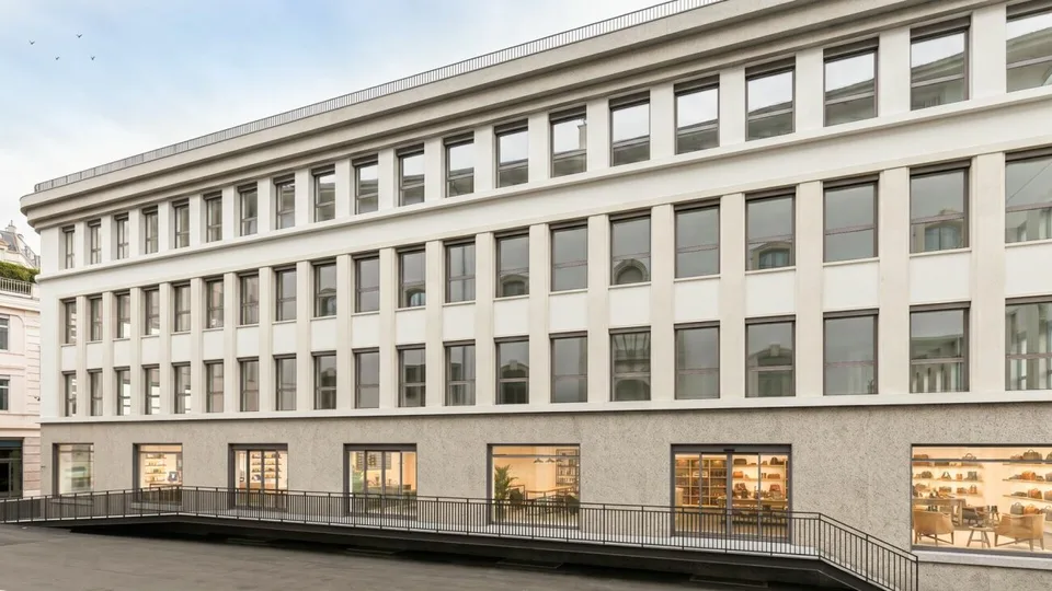 Spazio commerciale strategico nel cuore del Flon - 126m2