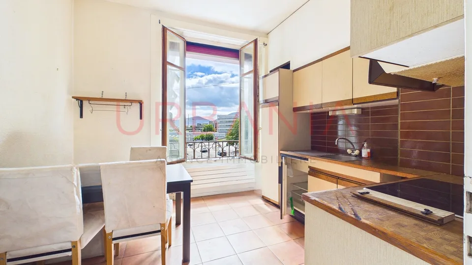 2 pièces avec balcon