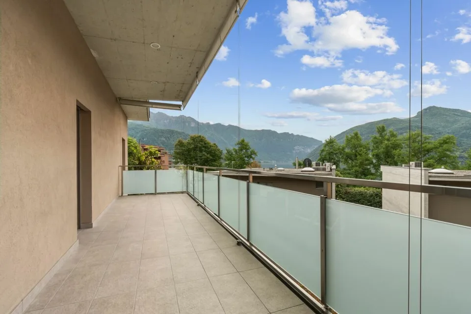 Prächtiges Dachgeschoß mit Seeblick Melide