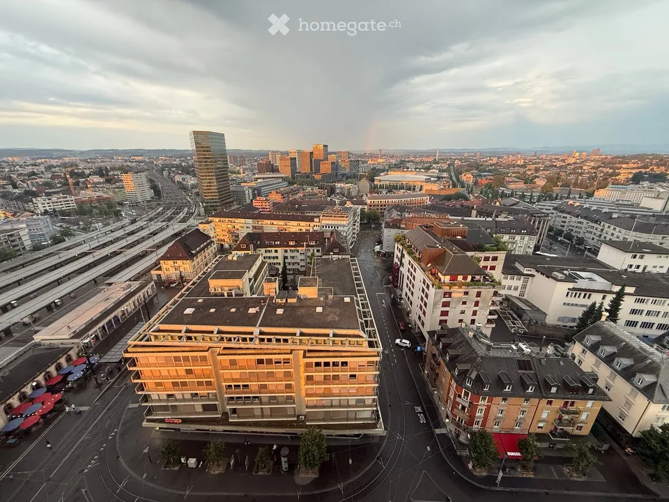 Möblierte 2.5-Zimmer-Wohnung im 18. Stock mit Weitblick – Zürich Oerlikon