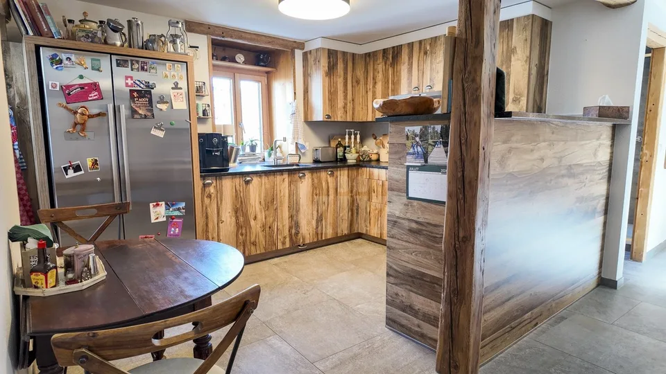 Splendid renovated village house with independent studio