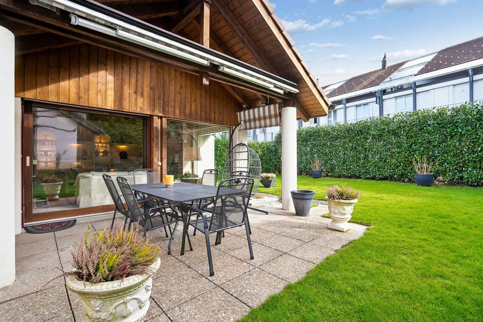 Grosszügiges 7-Zimmer-Haus mit Potenzial in Rüschlikon ZH