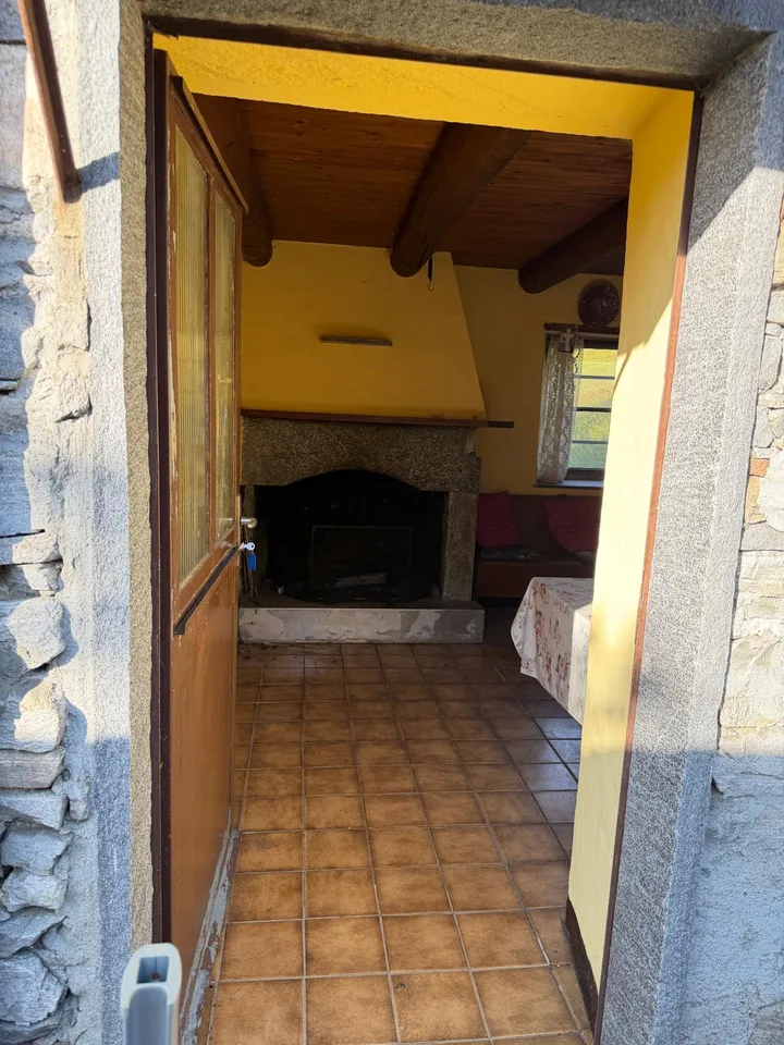 Rustico Entièrement Aménagé sur le Monte Comino