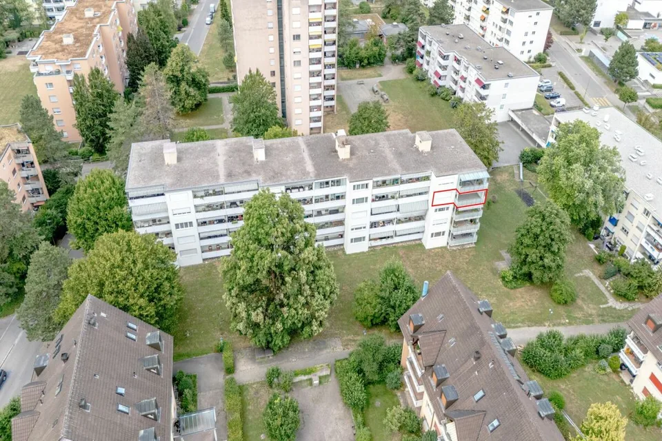 Lichtdurchflutete 4.5-Zimmer-Wohnung mit gedecktem Balkon
