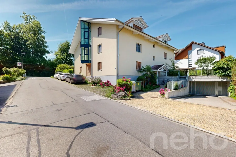 Attico luminoso di 4,5 stanze con vista sul verde – foto 12 di 19