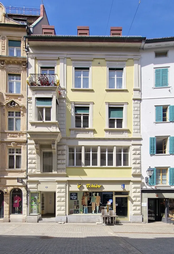 Città di St. Gallen - vicino alla piazza del mercato - ufficio / studio in mansarda attraente
