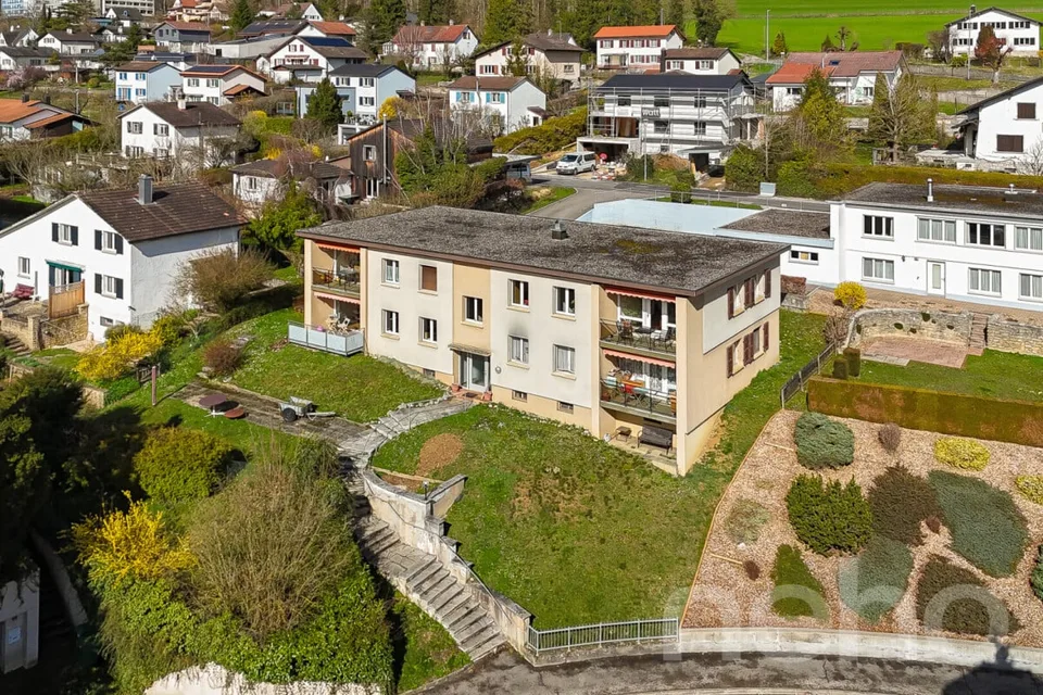 Edificio con 4 appartamenti in vendita a Porrentruy
