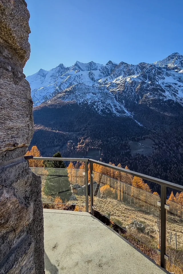Der Sommerhitze entfliehen – einzigartige Alpenliegenschaft im Saastal auf 2’000 m ü. M.