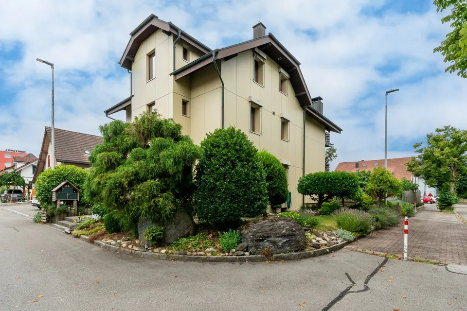 Appartement en propriété charmant avec part de jardin et vue sur le vert – photo 8 sur 12