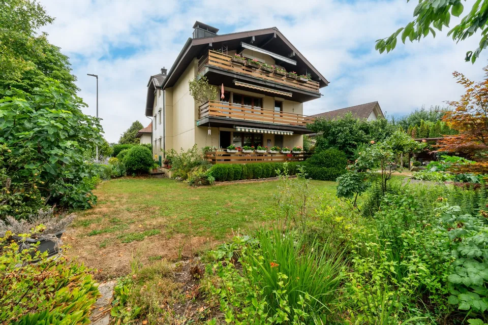 Appartement en propriété charmant avec part de jardin et vue sur le vert – photo 9 sur 12